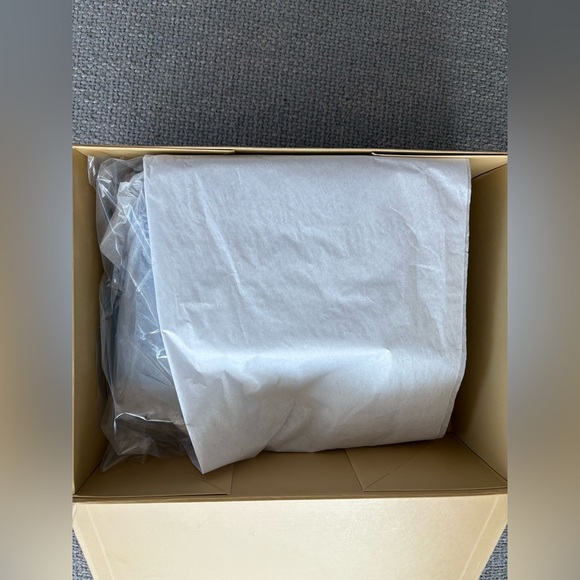 Michael Kors Small Pratt Tote in Pacific Blue – Brand New With Tags - Picture 4 of 16